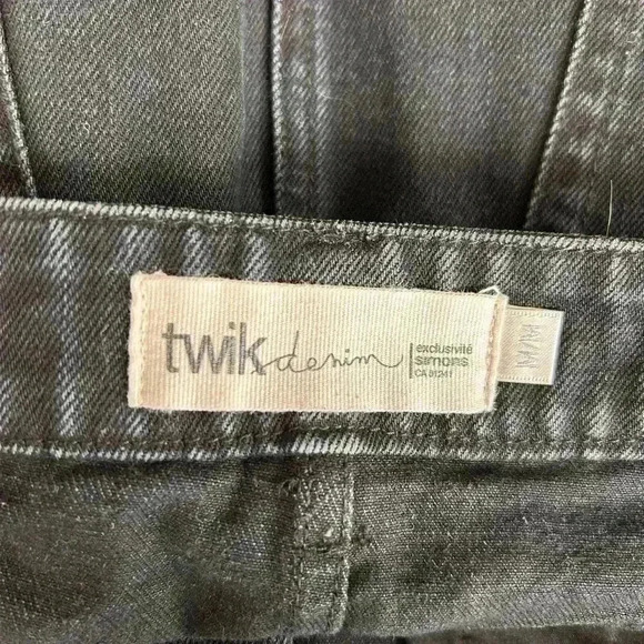 Simons Black Denim Mini Skirt  Size Medium - Picture 7 of 7